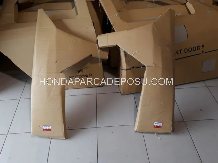 HONDA CİVİC SAĞ ÖN ÇAMURLUK 2017 MODEL