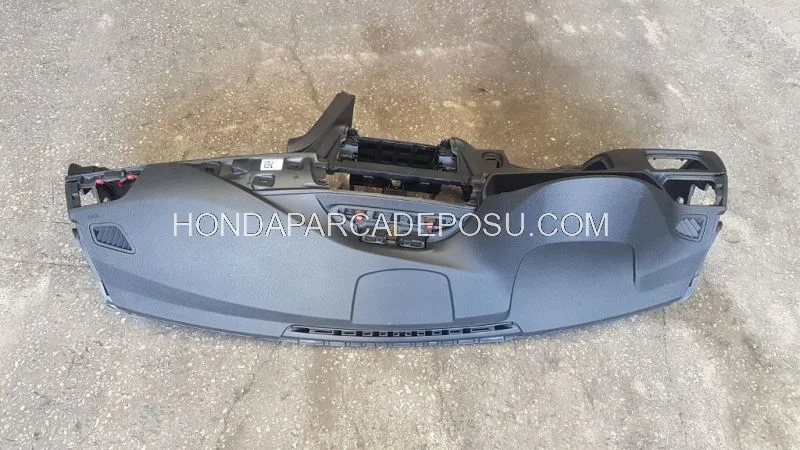 BMW F30 TORPİDO, GÖĞÜS